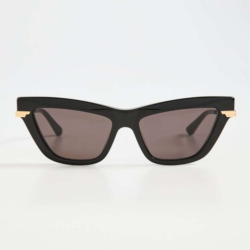 NEW WITH BOX Bottega Veneta Combi 54MM Black Cat-Eye Sunglasses